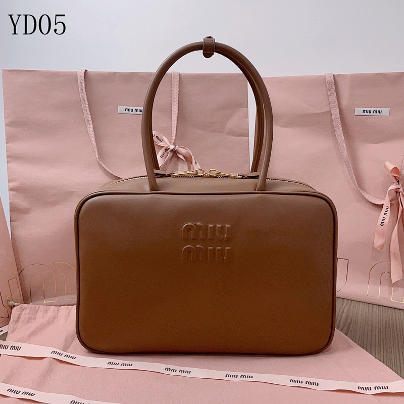 MiuuMiuu YD05090 Extended Wrist Bag