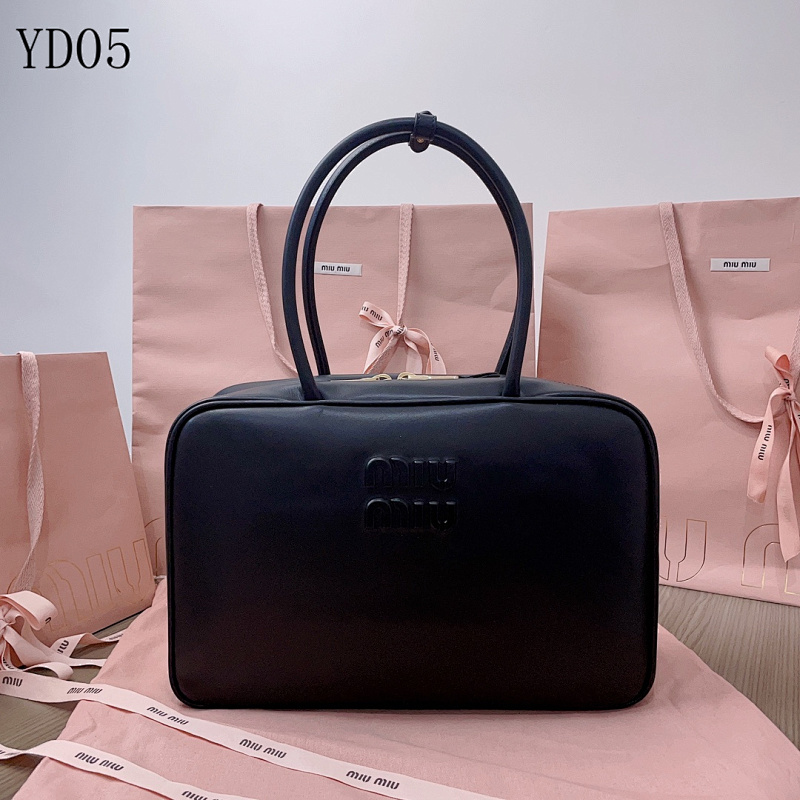 MIUMIU YD05090 Wristlet Extended Style Handbag
