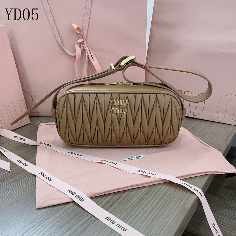 MiuuMiuu YD05 Leather Crossbody Bag