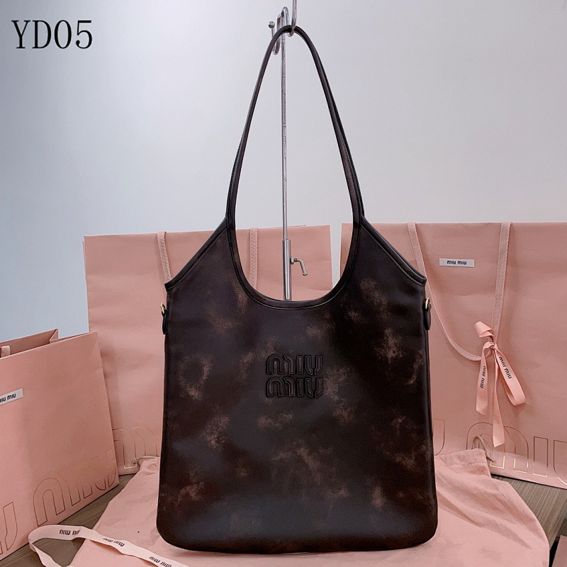 MiuuMiuu 5BG231 Isetan Limited Tote Bag