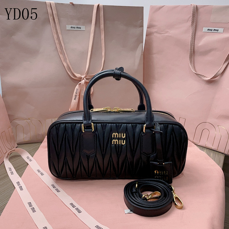 cover-161845793 MiuuMiuu 5BB148 Quilted Leather Top Handle Bag
