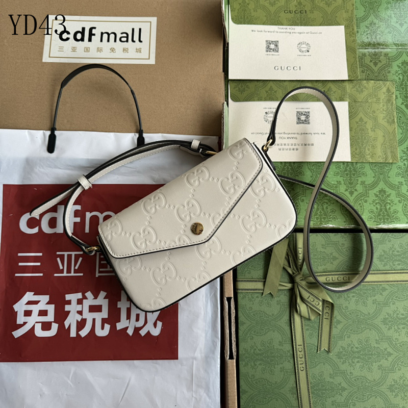 Gucc1 772794 GG Supreme Mini Crossbody Bag