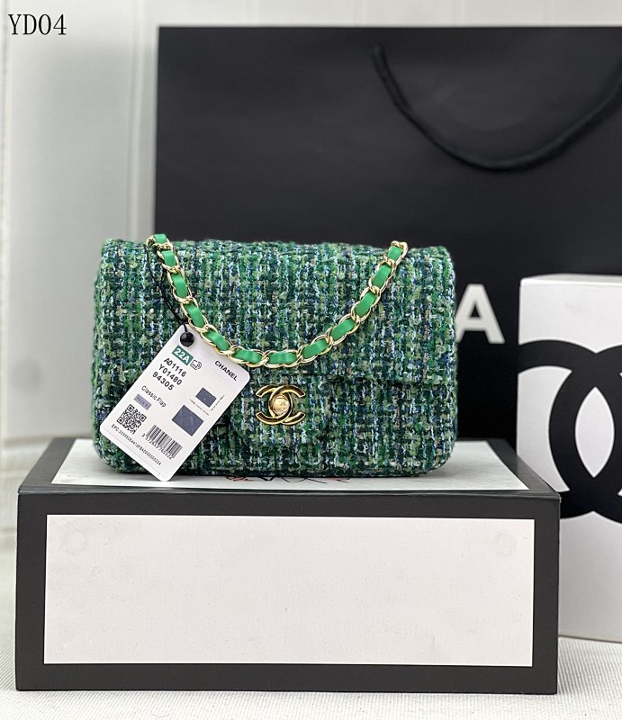 CHANELL Model 1116 Tweed Shoulder Bag