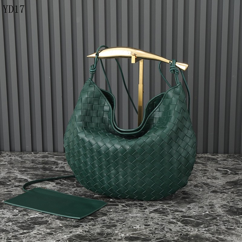 BotegaaVeneta BV Intrecciato Woven Leather Shoulder Bag