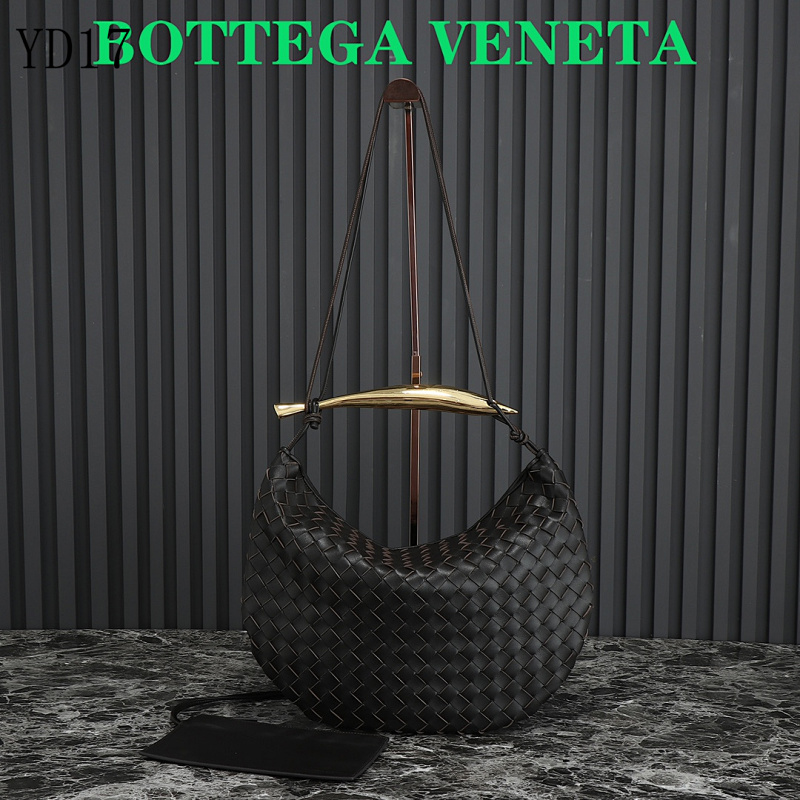 BotegaaVeneta – Model 754988 Woven Leather Shoulder Bag