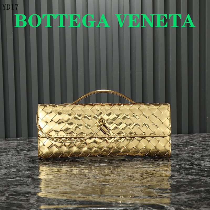 BotegaaVeneta Model 741511 Metallic Gold Woven Clutch