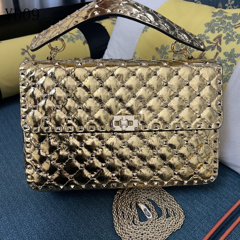 cover-162223285 Valentiino 0121# Large Quilted Studs Handbag