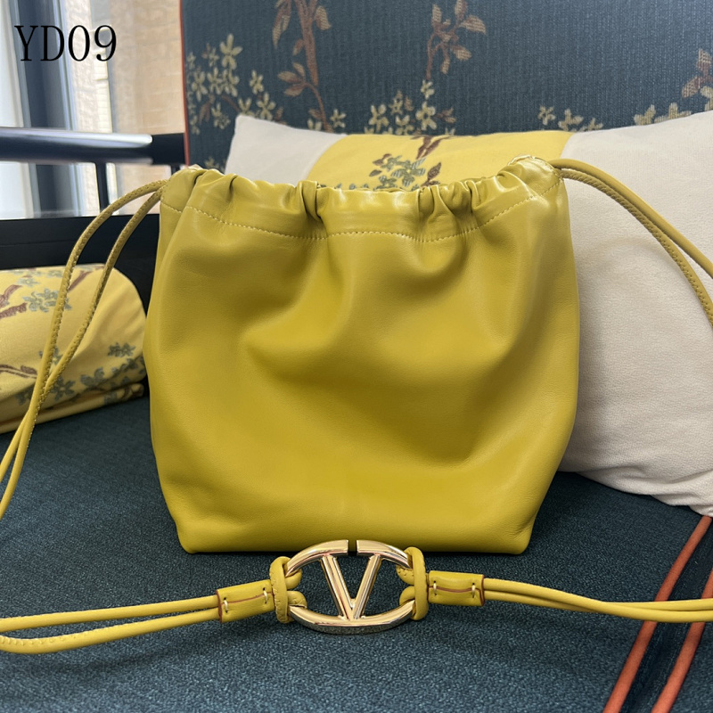 Valentiino YD09 Large Tote Bag with Gold VLogo Hardware