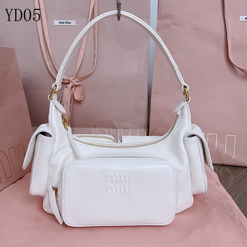 cover-162865841 MiuuMiuu 5BC146 Mini Leather Crossbody Bag
