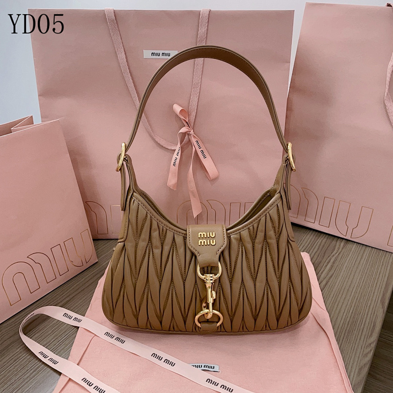 MiuuMiuu 5BC157 Quilted Leather Shoulder Bag