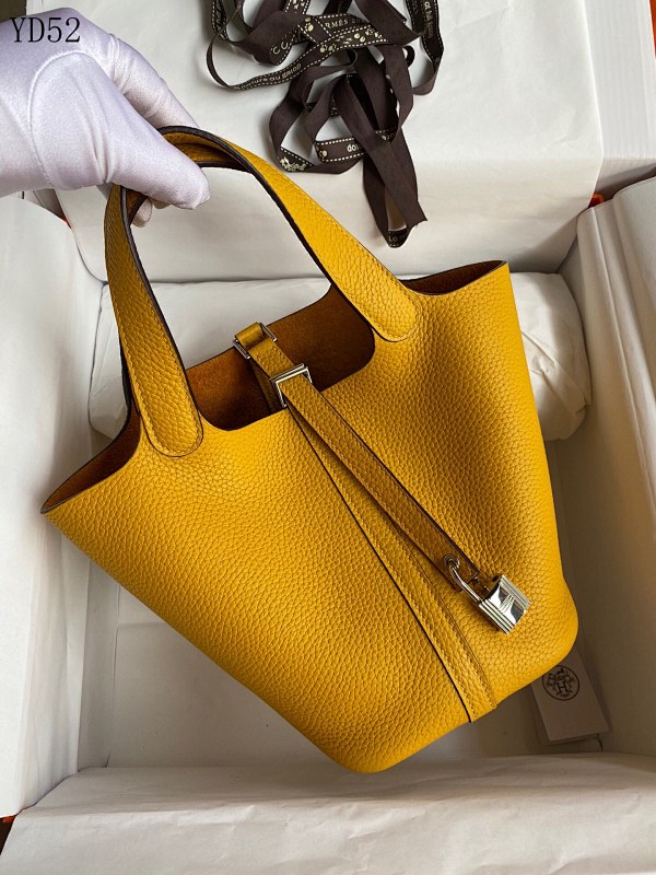 cover-163424433 Hermès Picotin 18cm Tote Bag in Yellow Togo Leather