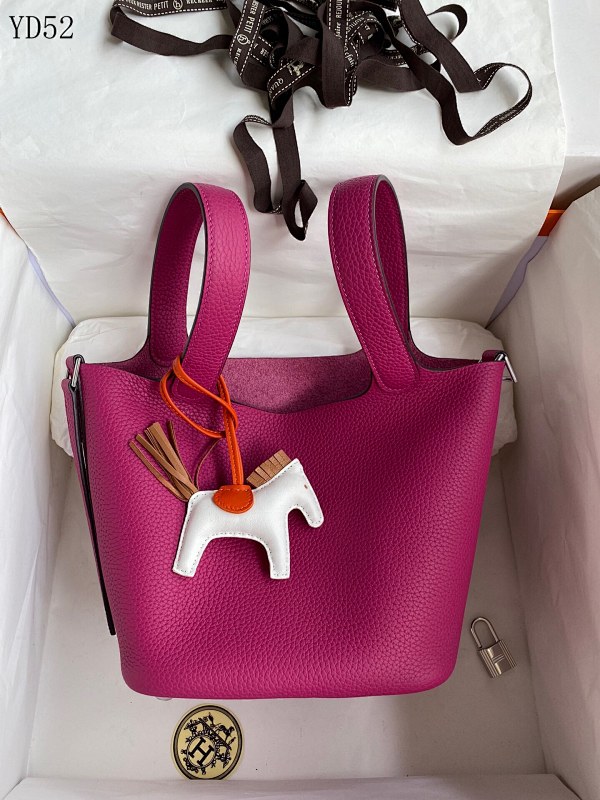 Hermès Picotin 18cm Tote Bag with Horse Charm