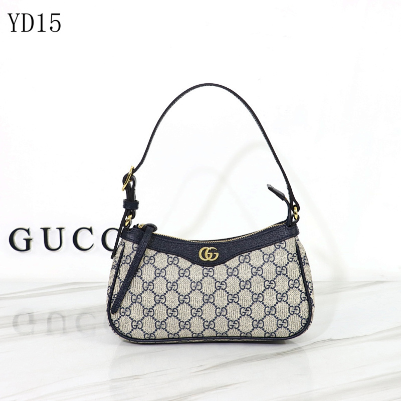 Gucc1 735145 GG Supreme Shoulder Bag