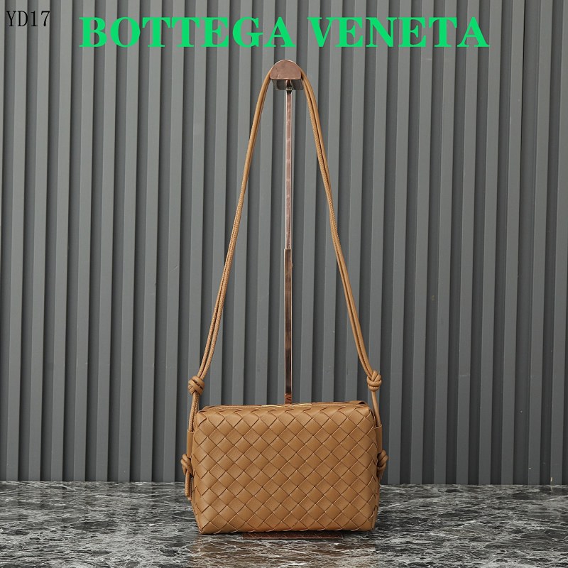 BotegaaVeneta – Model 680255 Quilted Leather Tote Bag