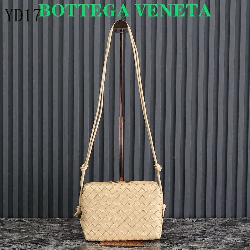 BotegaaVeneta – Model 680255 Intrecciato Leather Tote Bag
