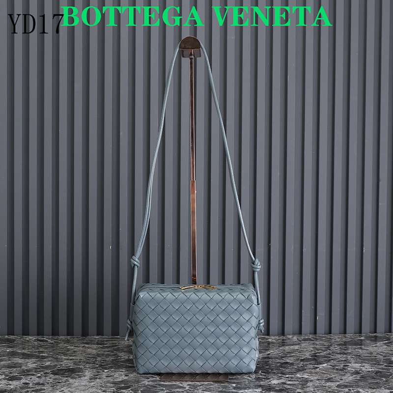 BotegaaVeneta – Model 680255 Woven Leather Shoulder Bag