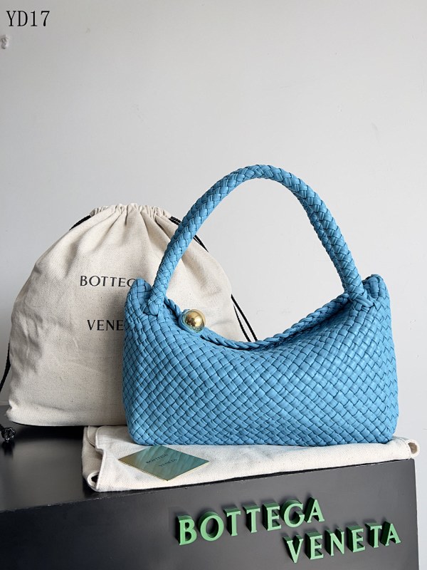 BotegaaVeneta Intrecciato Woven Leather Top Handle Bag