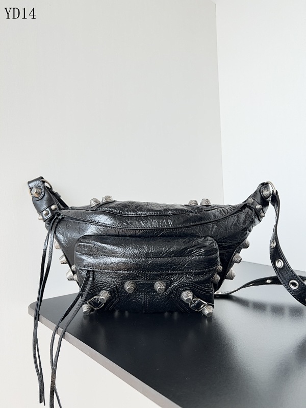 Balensiaga Le Cagole Men Black Crackled Leather Crossbody Bag