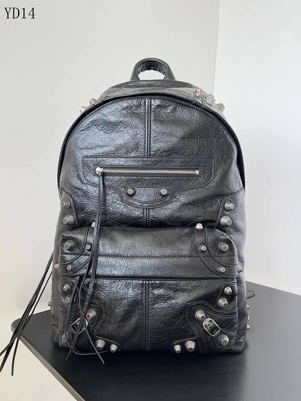 Balensiaga Le Cagole Backpack in Italian Cracked Lamb Leather