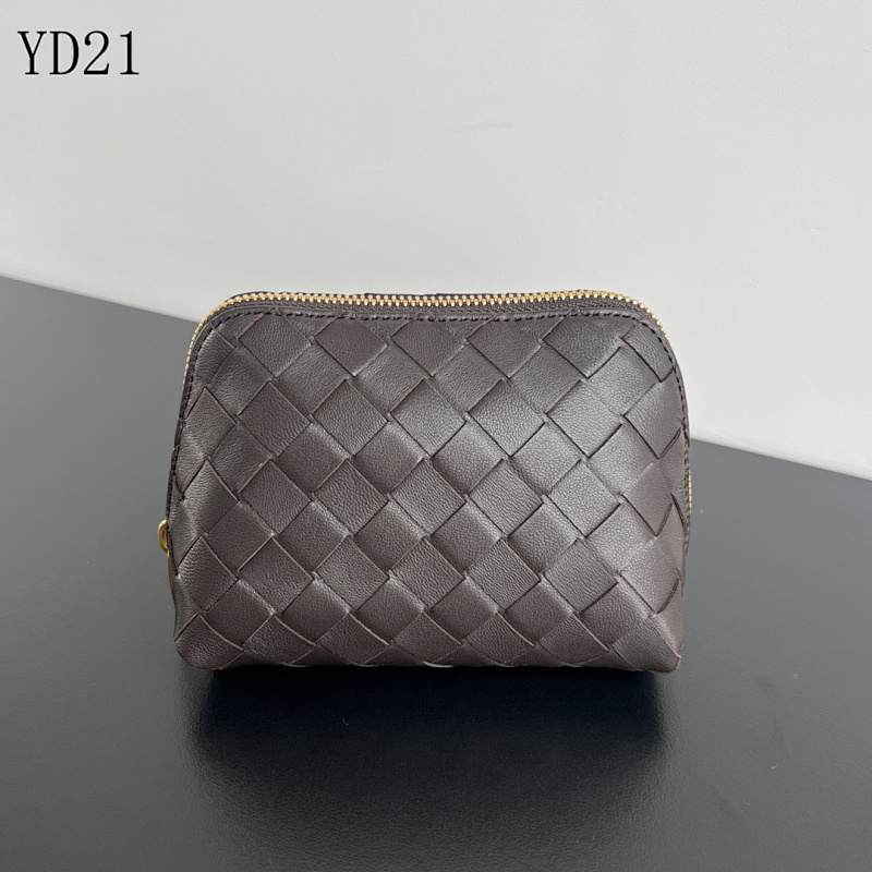 BotegaaVeneta Intrecciato Woven Cosmetic Pouch