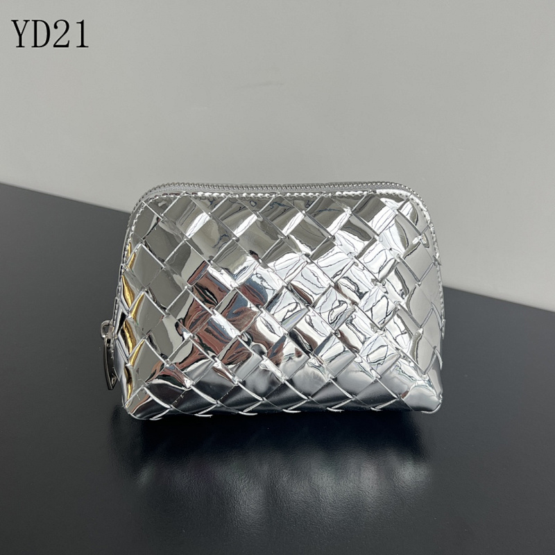 BotegaaVeneta BV YD21 Silver Quilted Cosmetic Pouch