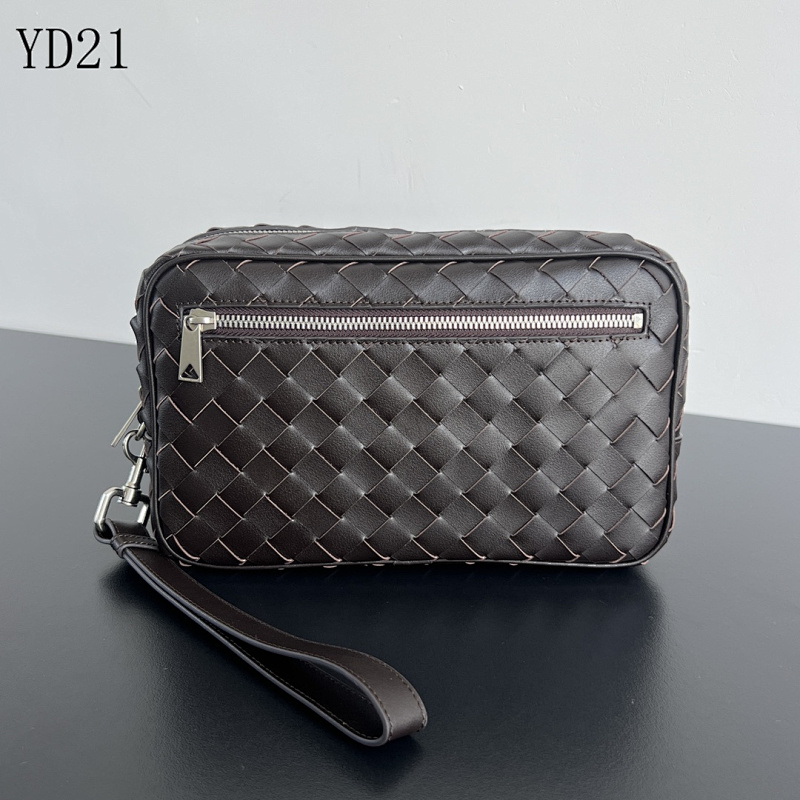 BotegaaVeneta Intrecciato Woven Leather Clutch Bag