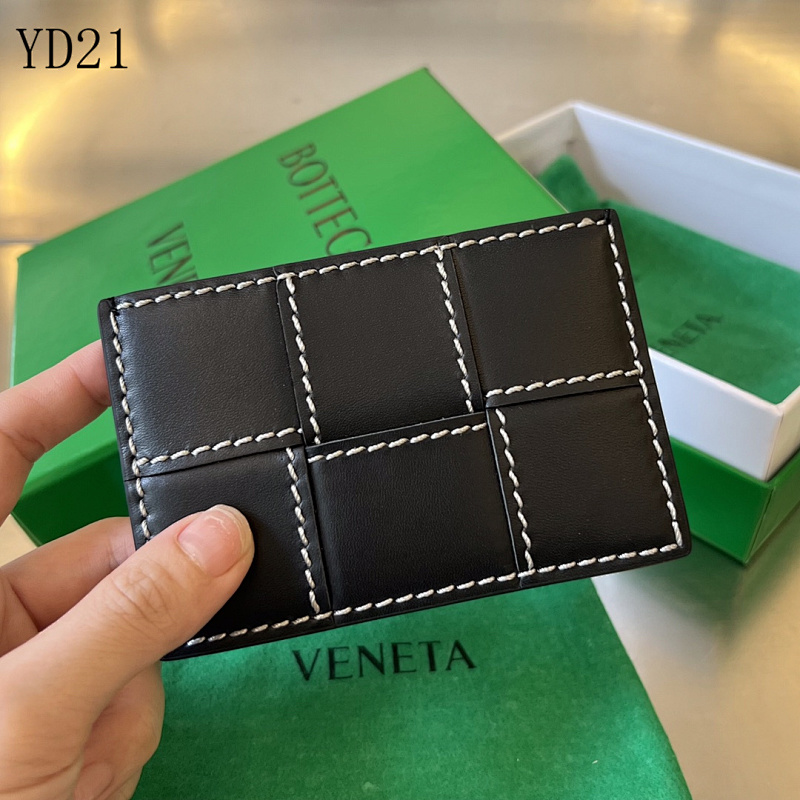 BotegaaVeneta Intrecciato Card Holder 748052