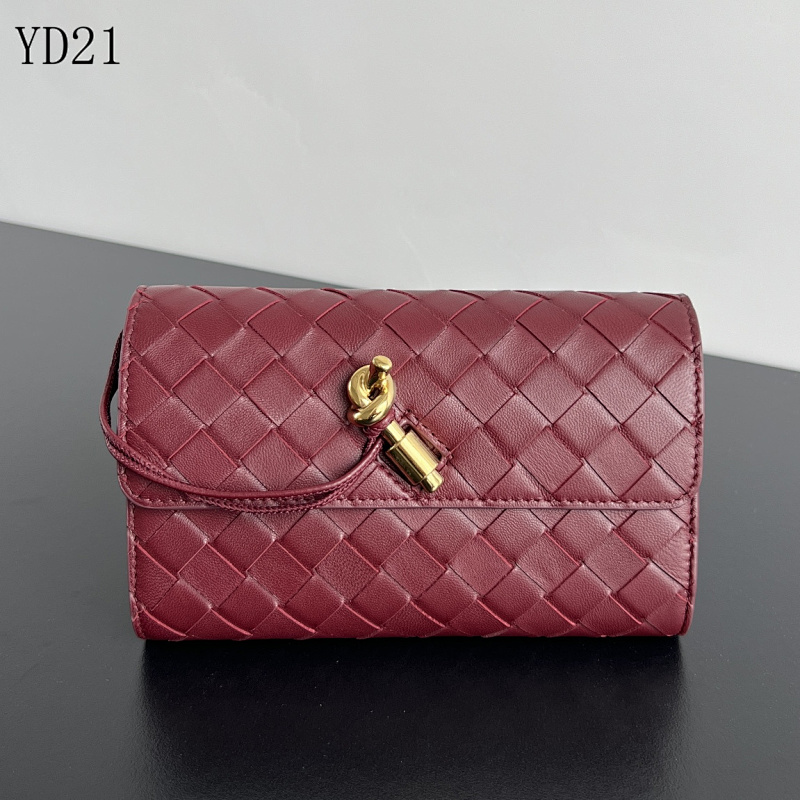 BotegaaVeneta Intrecciato Wallet Clutch 741504