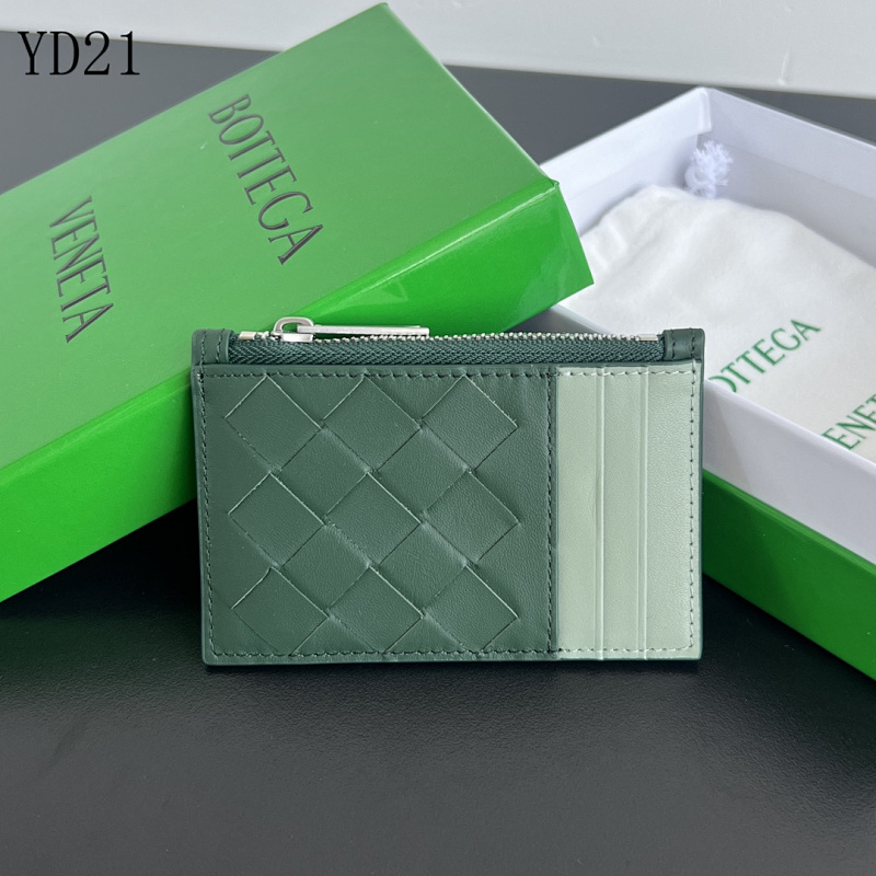 BotegaaVeneta YD21 Zip Wallet