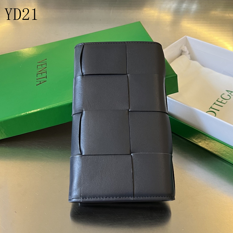 BotegaaVeneta BV Wallet Folded Suitcase Wallet 679845