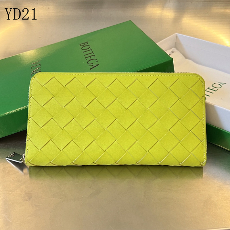 BotegaaVeneta BV 593217 Woven Wallet
