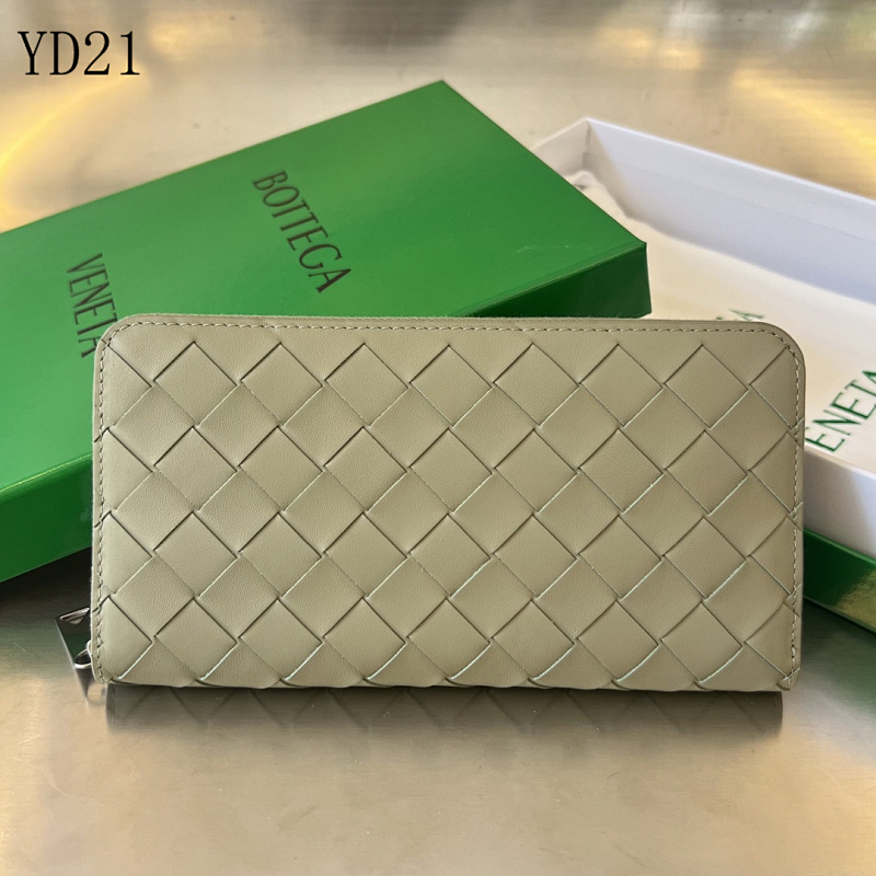 BotegaaVeneta BV Intrecciato Wallet 593217