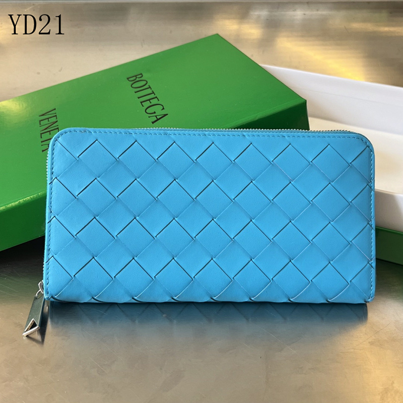 BotegaaVeneta BV 593217 Intrecciato Zip Wallet