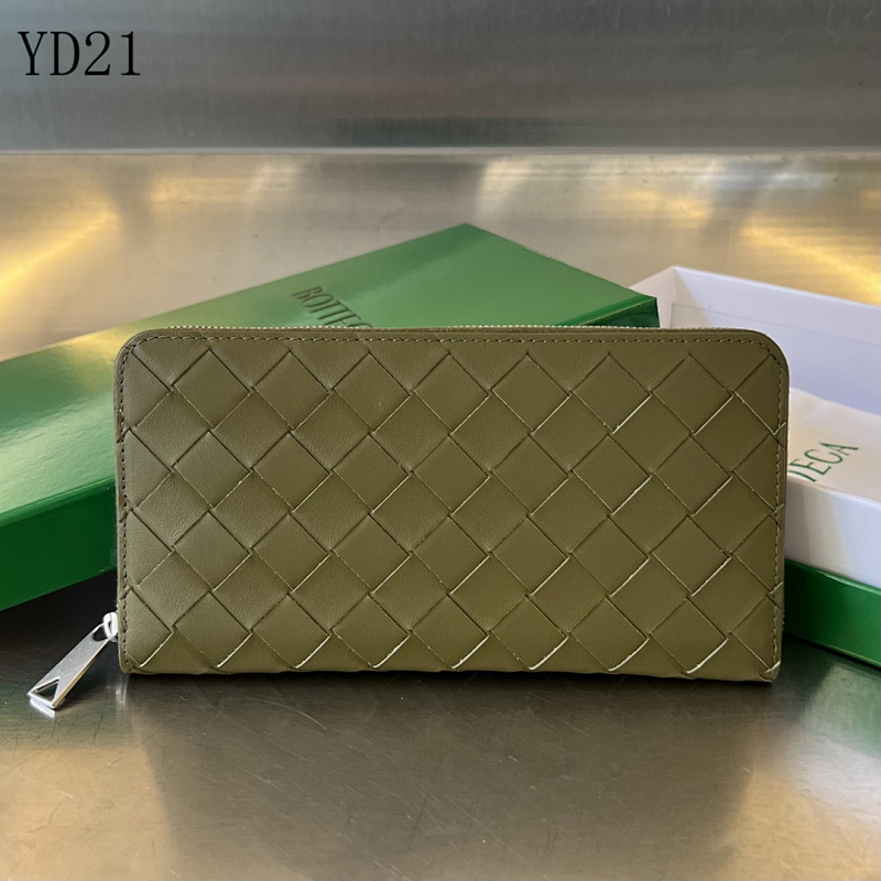 BotegaaVeneta BV Wallet 593217 Men’s Zip Around Leather Wallet