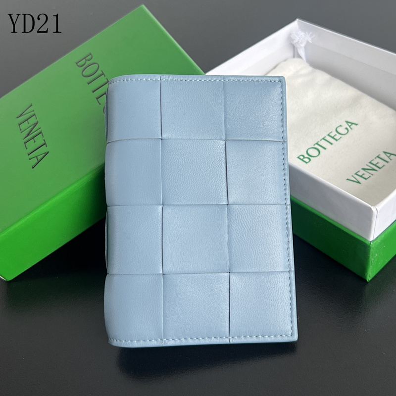 BotegaaVeneta Cassette Passport Holder 777046
