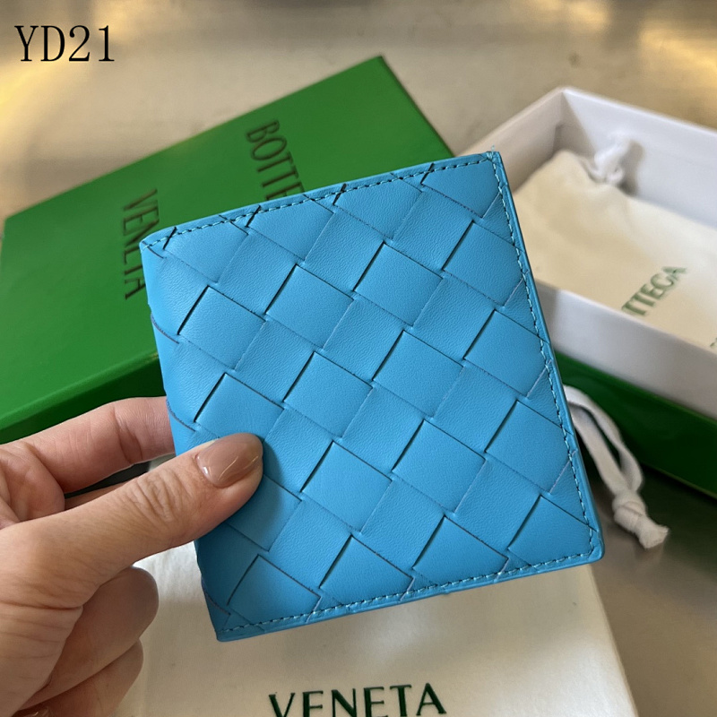 BotegaaVeneta Intrecciato Wallet 749400