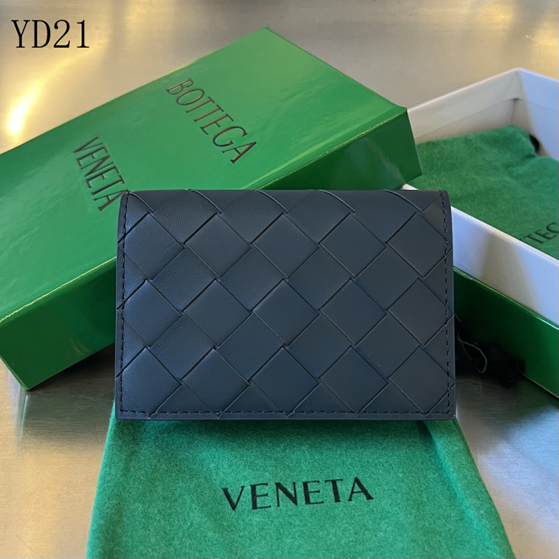 BotegaaVeneta Intrecciato Card Holder 605720