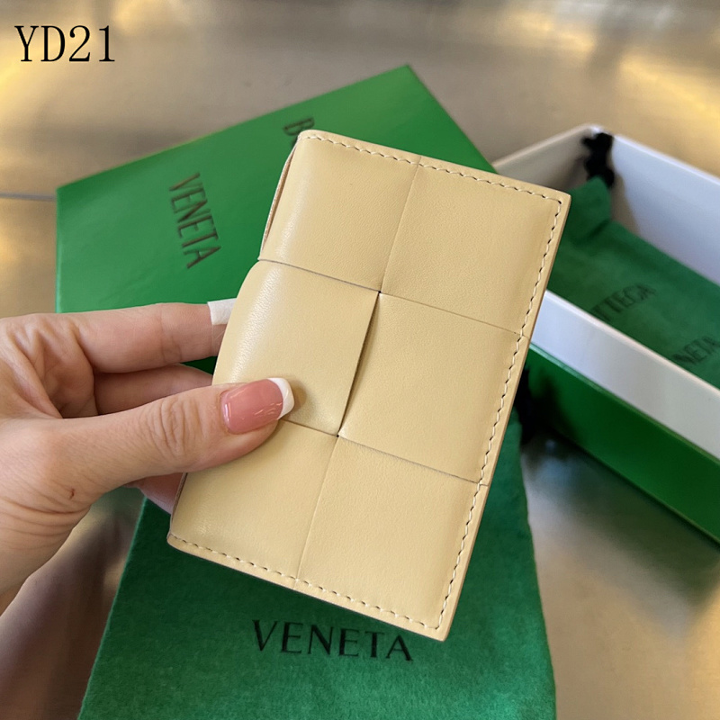 BotegaaVeneta Intrecciato Card Holder 649602