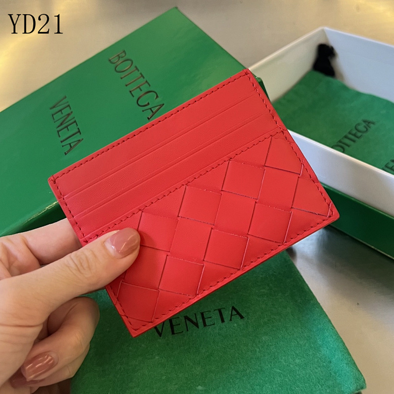 BotegaaVeneta YD21 Red Leather Wallet