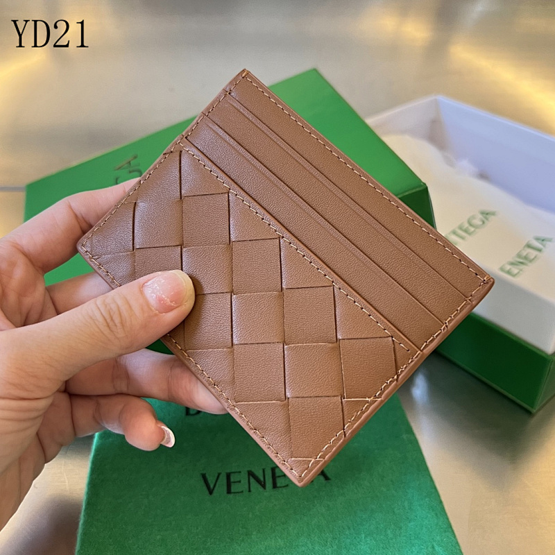BotegaaVeneta BV 731956 Woven Card Holder