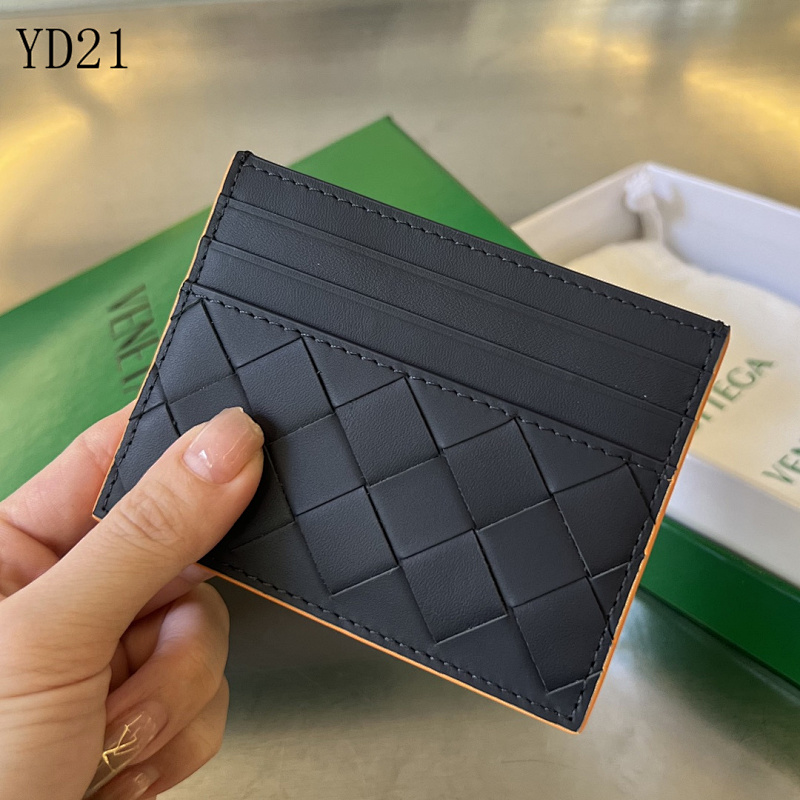 BotegaaVeneta Intrecciato Card Holder 731956