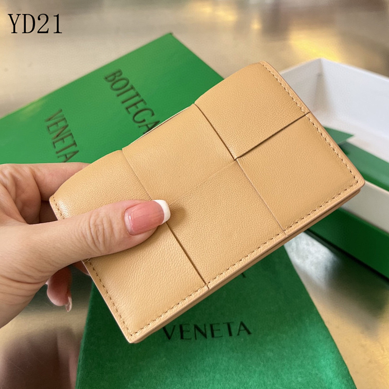 BotegaaVeneta Intrecciato Card Holder 651396