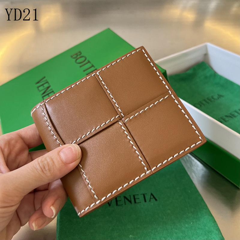 BotegaaVeneta Intrecciato Leather Wallet 743004