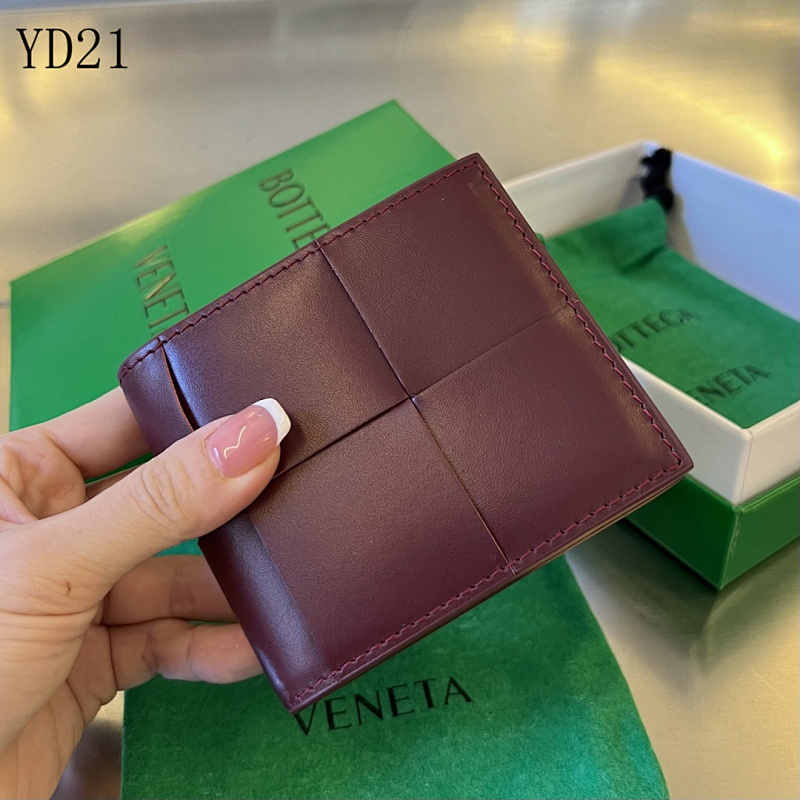BotegaaVeneta 649603 Intrecciato Leather Wallet