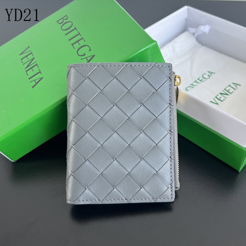 BotegaaVeneta BV 742330 Intrecciato Zip Wallet