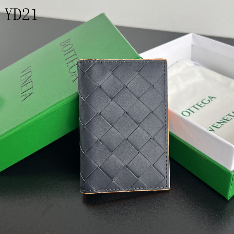 BotegaaVeneta Intrecciato Card Holder 749417