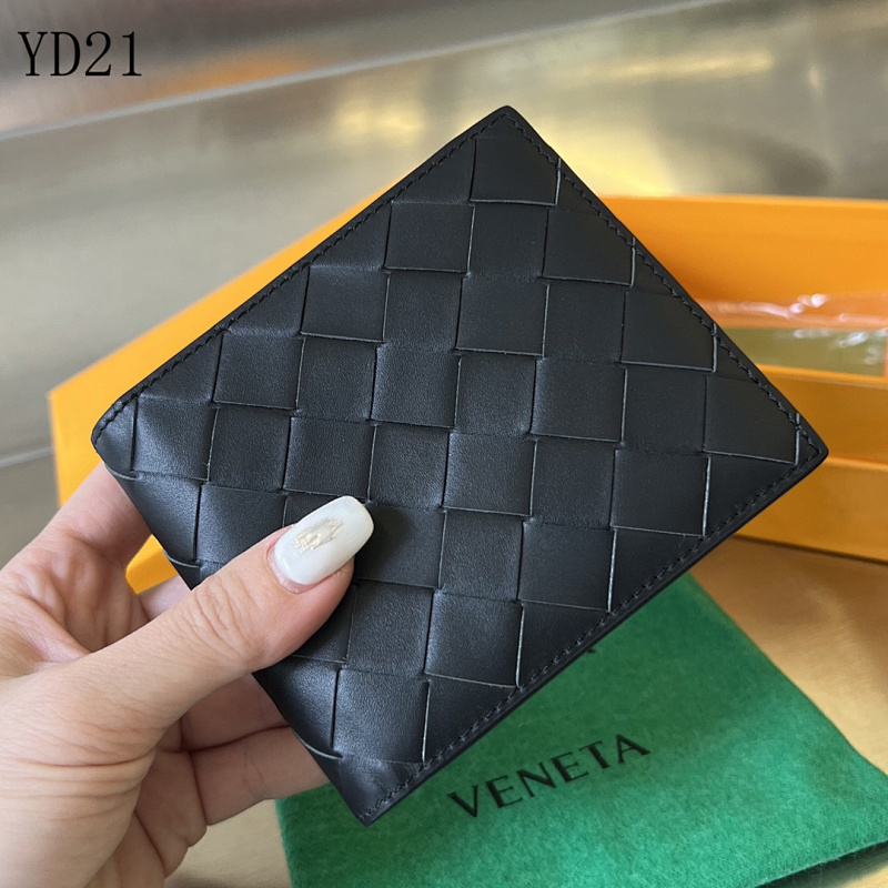 BotegaaVeneta BV 605721 Intrecciato Leather Wallet