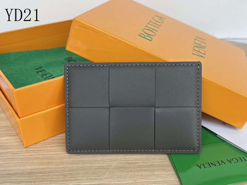 BotegaaVeneta 649597 Card Holder