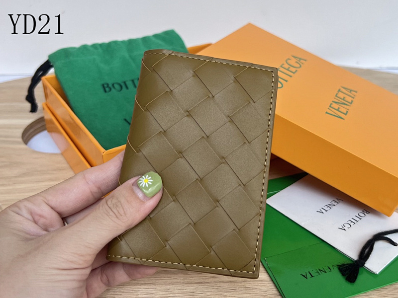 BotegaaVeneta Intrecciato Wallet Card Holder 592619