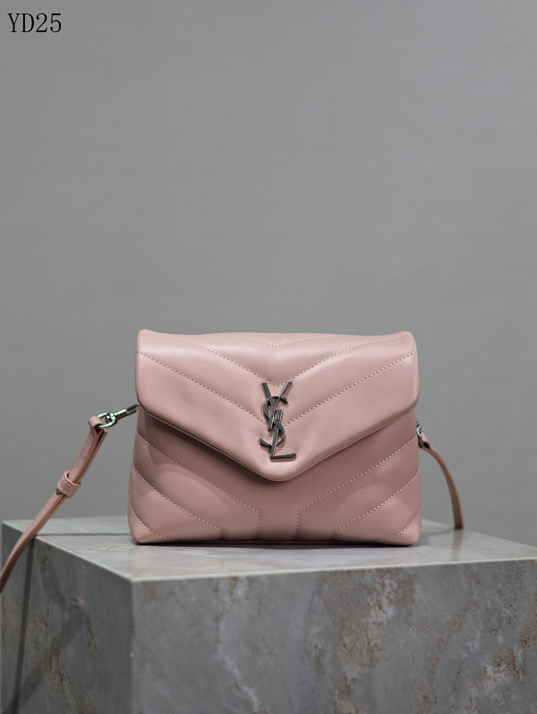YSL YD25053 Quilted Envelope Clutch